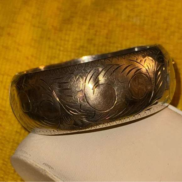 Antique Victorian/Art Deco Etched Sterling Bangle w/ Clasp - Picture 12 of 15